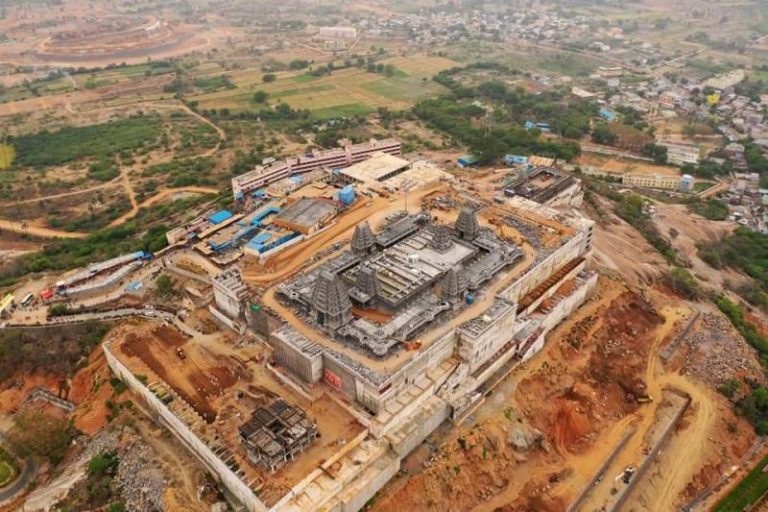 yadagirigutta-temple-timings-yadadri-entry-ticket-price-address